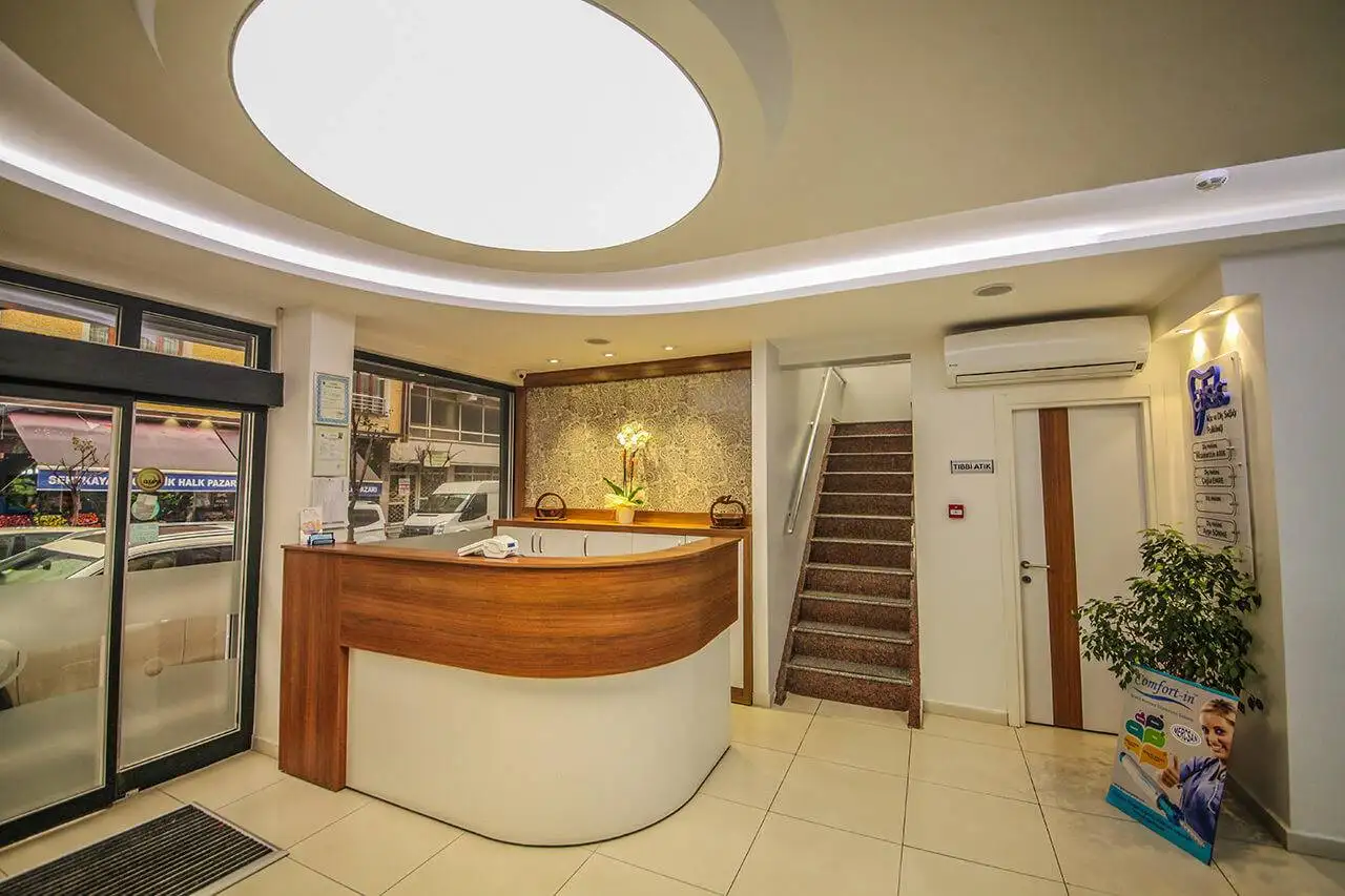 Aksa Diş Polikliniği - Genel Klinik Görünümü